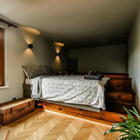 Three Levelled Art In The Heart Of Apartment